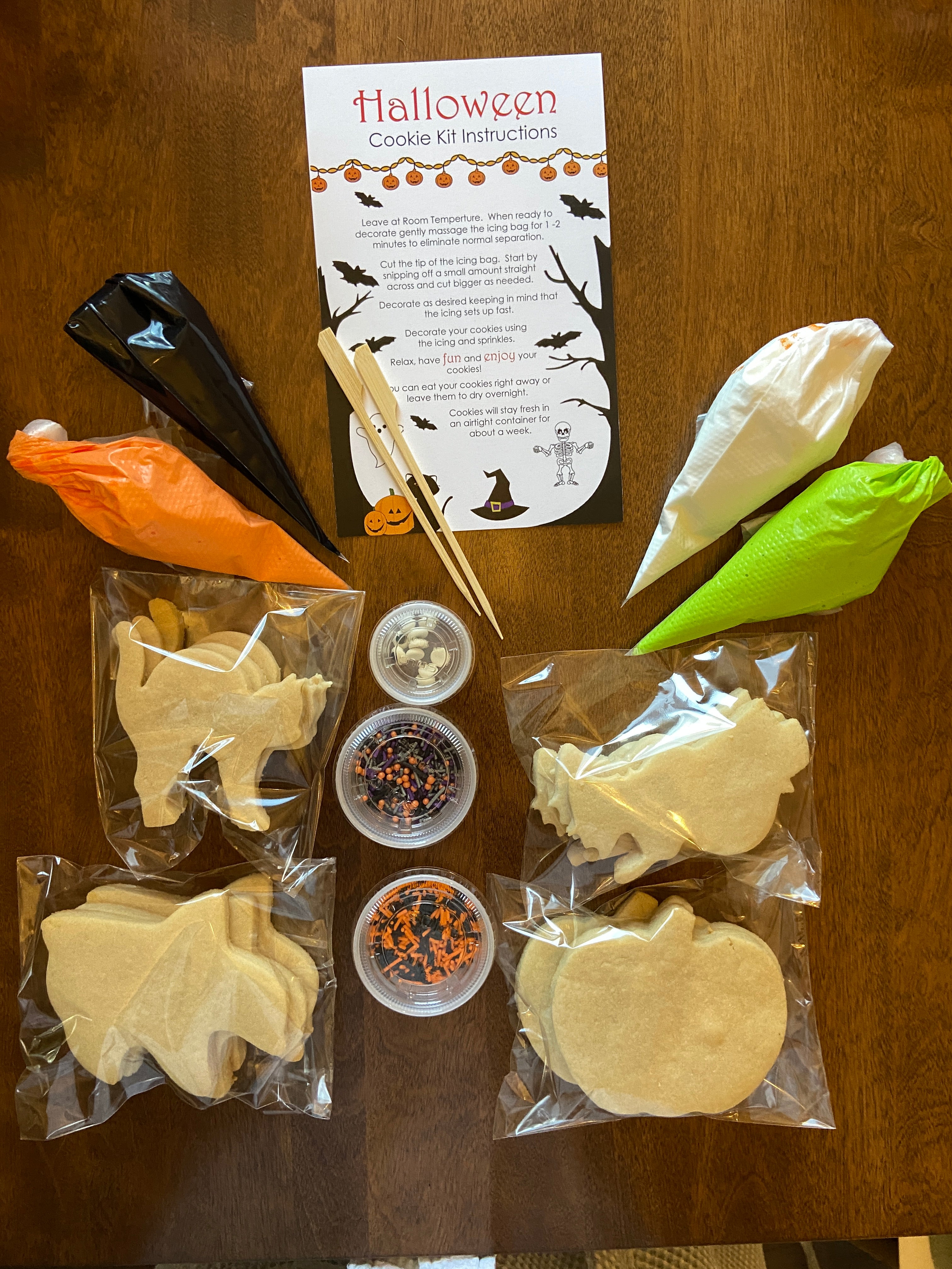 Halloween Decorating Kits
