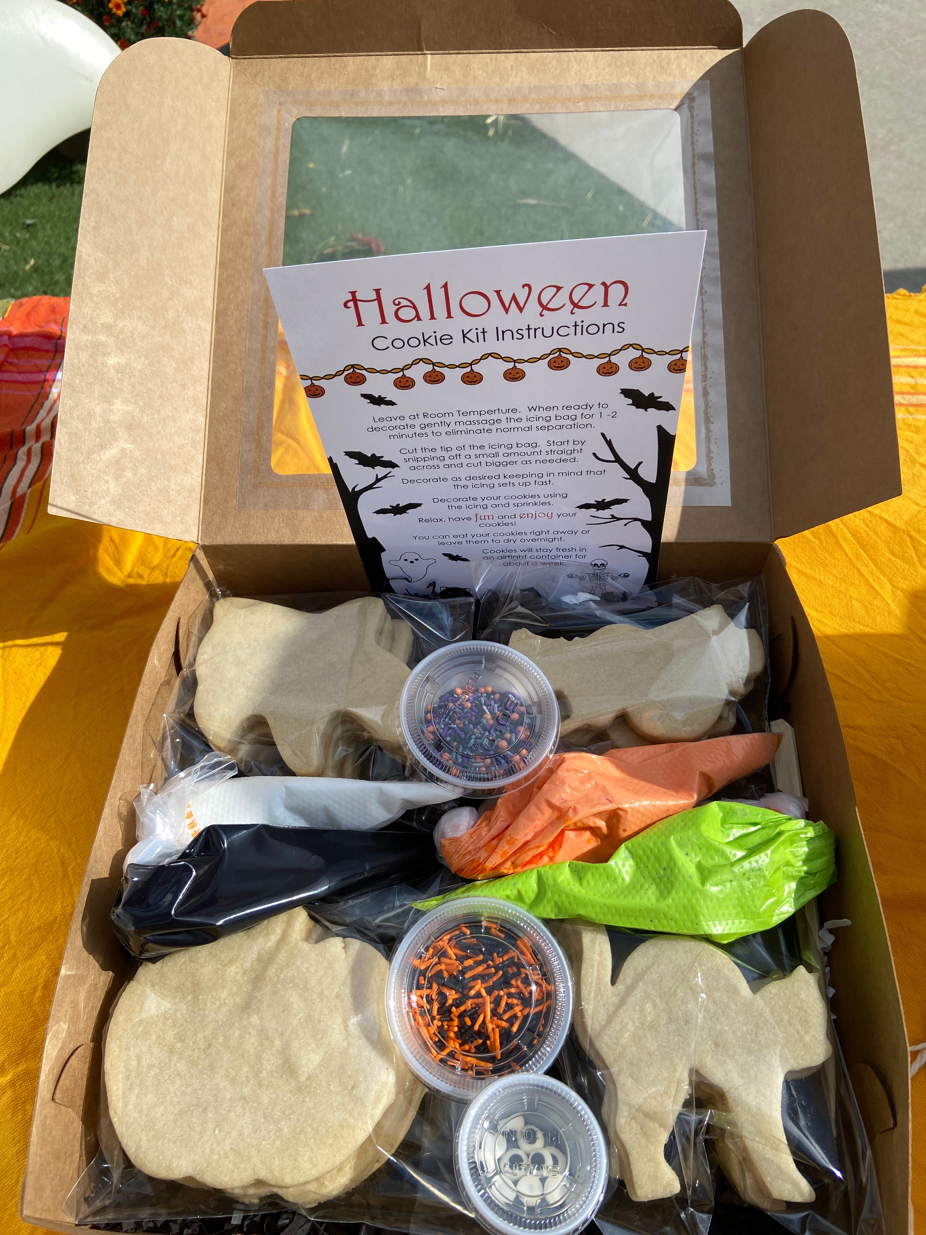 Halloween Decorating Kits
